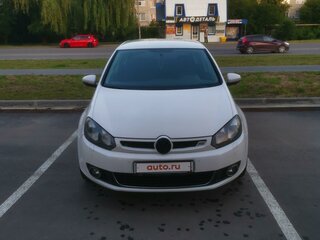 2009 Volkswagen Golf VI, белый, 880000 рублей, вид 1