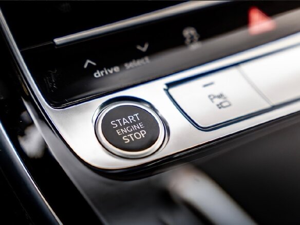 2020 Audi A8 Long 50 TFSI IV (D5), чёрный, 9200000 рублей - вид 26