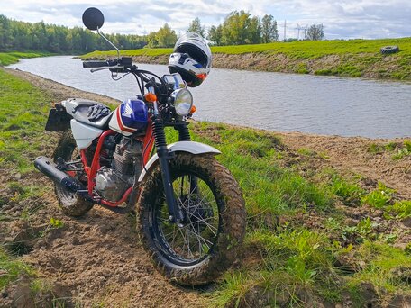 2005 Honda FTR 223, белый, 200000 рублей, вид 4