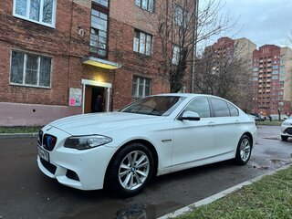 2013 BMW 5 серии 520d VI (F10/F11/F07) Рестайлинг, белый, 1690000 рублей, вид 1