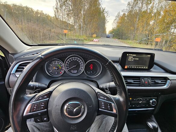 2015 Mazda 6 III (GJ) Рестайлинг, чёрный, 1990000 рублей - вид 5