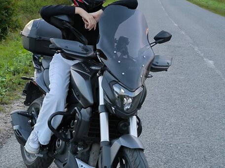 2023 Bajaj Dominar 400, чёрный, 440000 рублей, вид 3