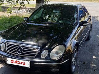 2002 Mercedes-Benz E-Класс 220 III (W211, S211), чёрный, 700000 рублей, вид 1