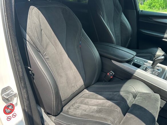 2017 BMW X5 30d III (F15), белый, 4900000 рублей - вид 19