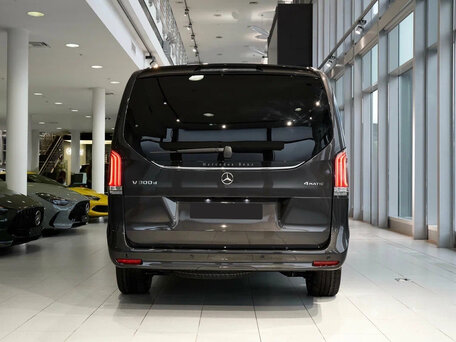 2026 Mercedes-Benz V-Класс Long 300 d длинный III (W447) Рестайлинг 2, чёрный, 11470000 рублей, вид 5