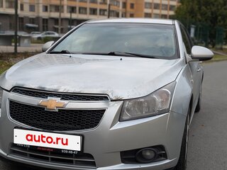 2012 Chevrolet Cruze I, серебристый, 450000 рублей, вид 3