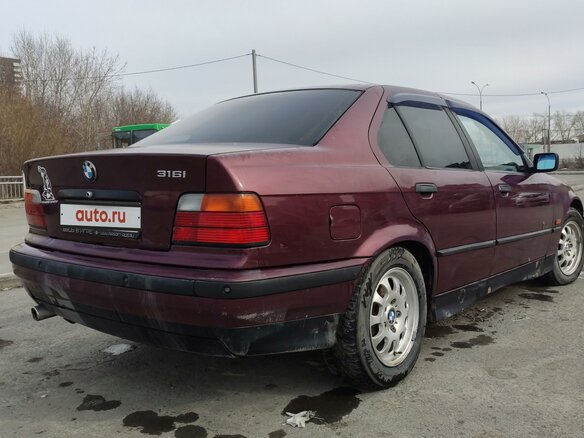 1995 BMW 3 серии 316i III (E36), фиолетовый