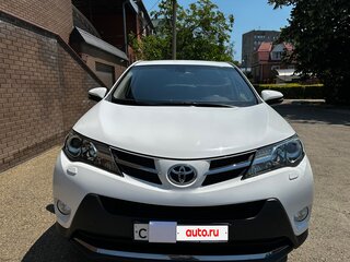 2014 Toyota RAV4 IV (XA40), белый, 2400000 рублей, вид 2