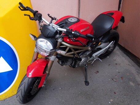 2013 Ducati Monster 796, красный, 670000 рублей, вид 2