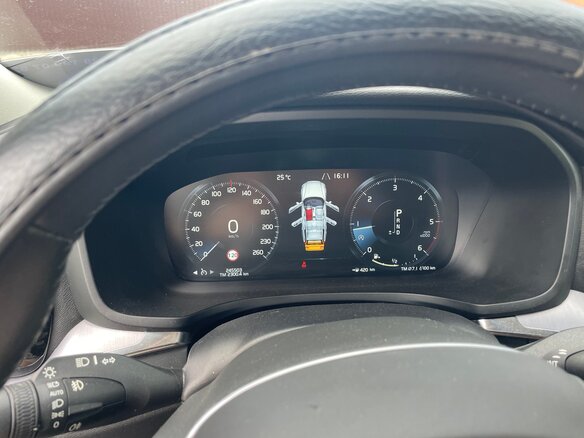 2019 Volvo V60 II, серый, 2220000 рублей - вид 25