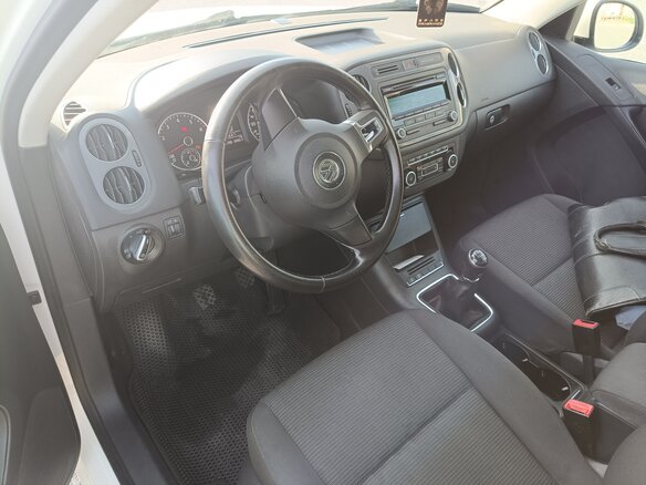 2011 Volkswagen Tiguan I Рестайлинг, белый, 890000 рублей - вид 7