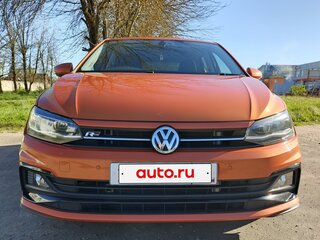 2019 Volkswagen Polo VI (EU Market), оранжевый, 1490000 рублей, вид 5