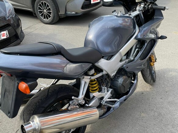 1997 Honda VTR 1000, серый, 300000 рублей