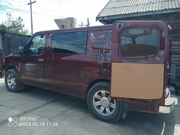 2012 Nissan NV-Series (1500/2500/3500), пурпурный, 2150000 рублей - вид 14