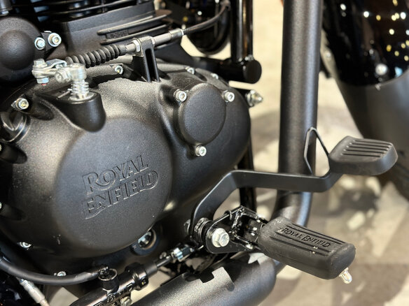 2025 Royal Enfield Meteor, жёлтый, 500000 рублей - вид 6
