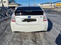2011 Toyota Prius III Рестайлинг (XW30), белый, 1300000 рублей - вид 3
