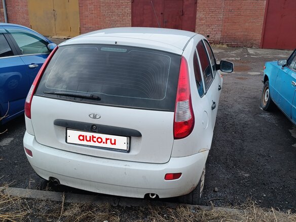 2013 Lada (ВАЗ) Kalina I, белый, 300000 рублей - вид 1
