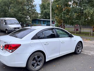 2010 Chevrolet Cruze I, белый, 420000 рублей, вид 3