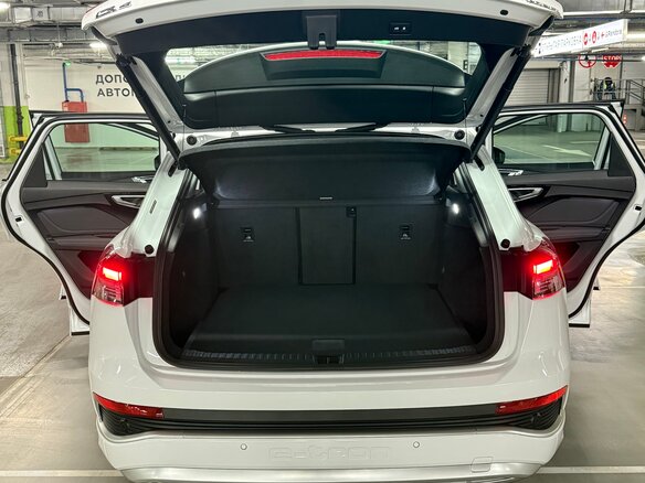 2023 Audi Q4 e-tron 50 quattro I, белый, 4999000 рублей - вид 25
