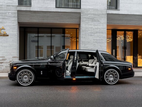 2012 Rolls-Royce Phantom Extended VII Рестайлинг (Series II), чёрный - вид 1