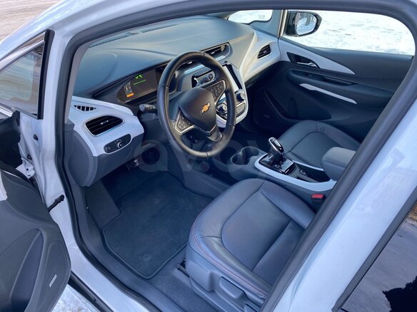 2017 Chevrolet Bolt I, белый - вид 8
