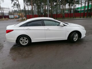2010 Hyundai Sonata VI (YF), белый, 790000 рублей, вид 2