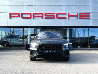2019 Audi Q8 55 TFSI I (4M), серый, 5590000 рублей, вид 5