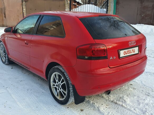 2003 Audi A3 II (8P), красный - вид 4