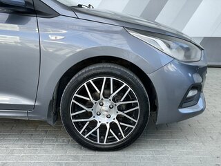 2018 Hyundai Solaris II, серый, 1158000 рублей, вид 5
