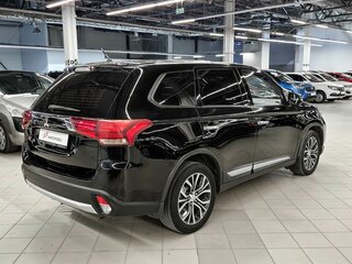 2016 Mitsubishi Outlander III Рестайлинг 2, чёрный, 1454000 рублей, вид 3
