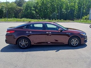 2018 Kia Optima IV Рестайлинг, пурпурный, 2200000 рублей, вид 4