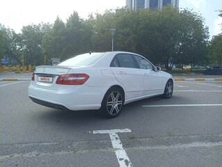 2012 Mercedes-Benz E-Класс 300 IV (W212, S212, C207), белый, 2000000 рублей, вид 5