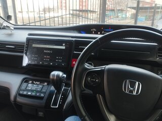 2016 Honda Stepwgn Spada V, белый, 1750000 рублей, вид 5