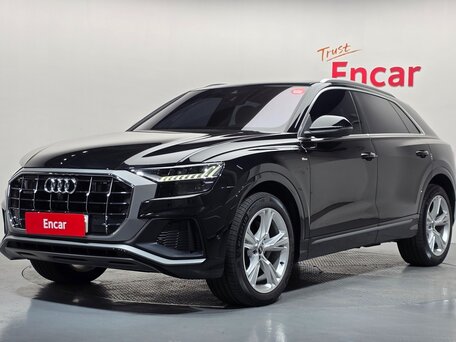 Audi Q8 I (4M)