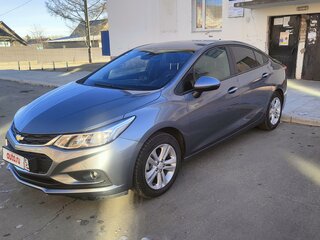 2017 Chevrolet Cruze II, серый, 1360000 рублей, вид 4
