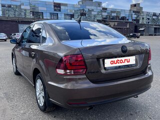 2019 Volkswagen Polo V Рестайлинг, коричневый, 1000000 рублей, вид 3