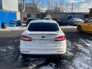 2020 Ford Fusion (North America) II Рестайлинг, белый, 1300000 рублей, вид 2
