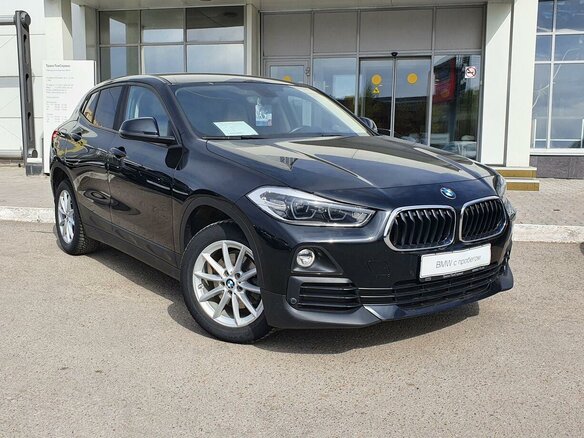 2018 BMW X2 sDrive18i I (F39), чёрный - вид 2