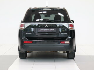 2013 Mitsubishi Outlander III, чёрный, 1141000 рублей, вид 4