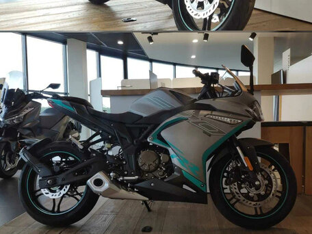 2026 Voge 300RR, серебристый, 368000 рублей, вид 5