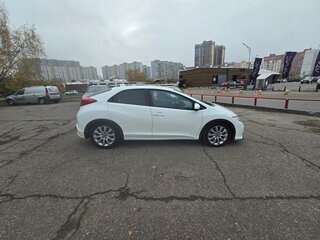 2012 Honda Civic IX, белый, 1090000 рублей, вид 1