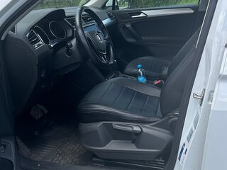 2020 Volkswagen Tiguan II, белый, 2700000 рублей, вид 4