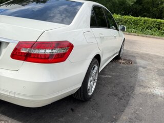 2011 Mercedes-Benz E-Класс 200 7G-Tronic IV (W212, S212, C207), белый, 1500000 рублей, вид 3