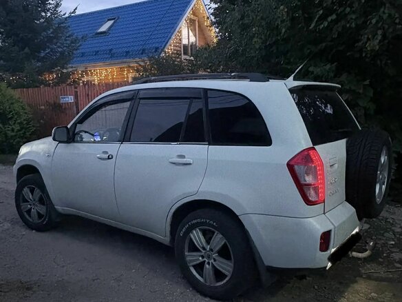 2013 Chery Tiggo (T11) I Рестайлинг (FL), белый, 420000 рублей - вид 5