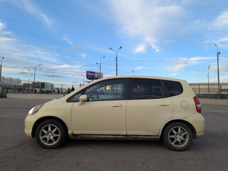 2002 Honda Fit I, жёлтый, 380000 рублей, вид 5