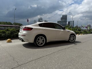 2010 BMW X6 M I (E71), белый, 4000000 рублей, вид 1
