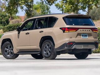 2026 Lexus LX 700h IV, бежевый, 17949851 рублей, вид 3