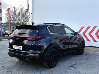 2021 Kia Sportage IV Рестайлинг, чёрный, 2800000 рублей, вид 4