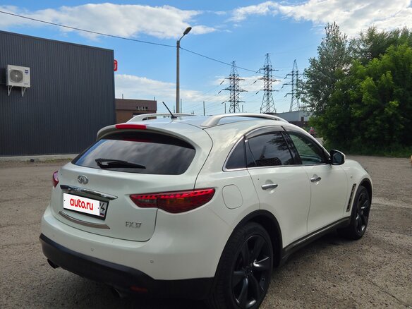2010 Infiniti FX FX37 II (S51), белый - вид 7
