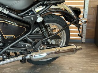 2026 Royal Enfield Classic 650, чёрный, 723000 рублей, вид 3